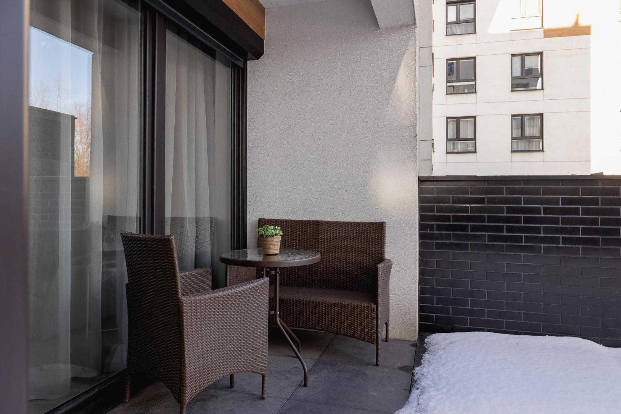 Dabska Studio With Terrace & Parking By Noclegi Renters Краков Экстерьер фото